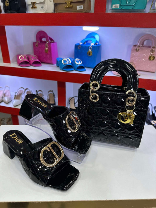 طقم كعب عالي مع حقيبة
